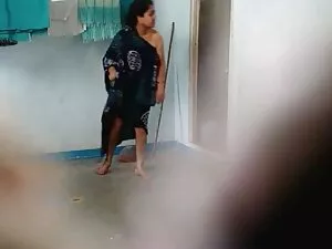 Baño travieso madura ...