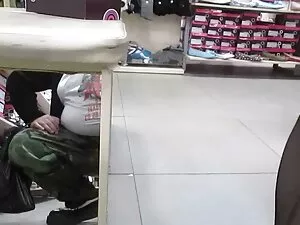 Es él. Nicky. madura ...