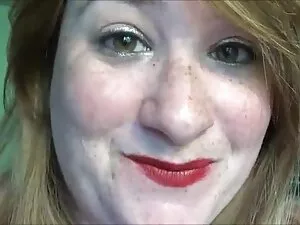 Mujer de culo pequeñ ...